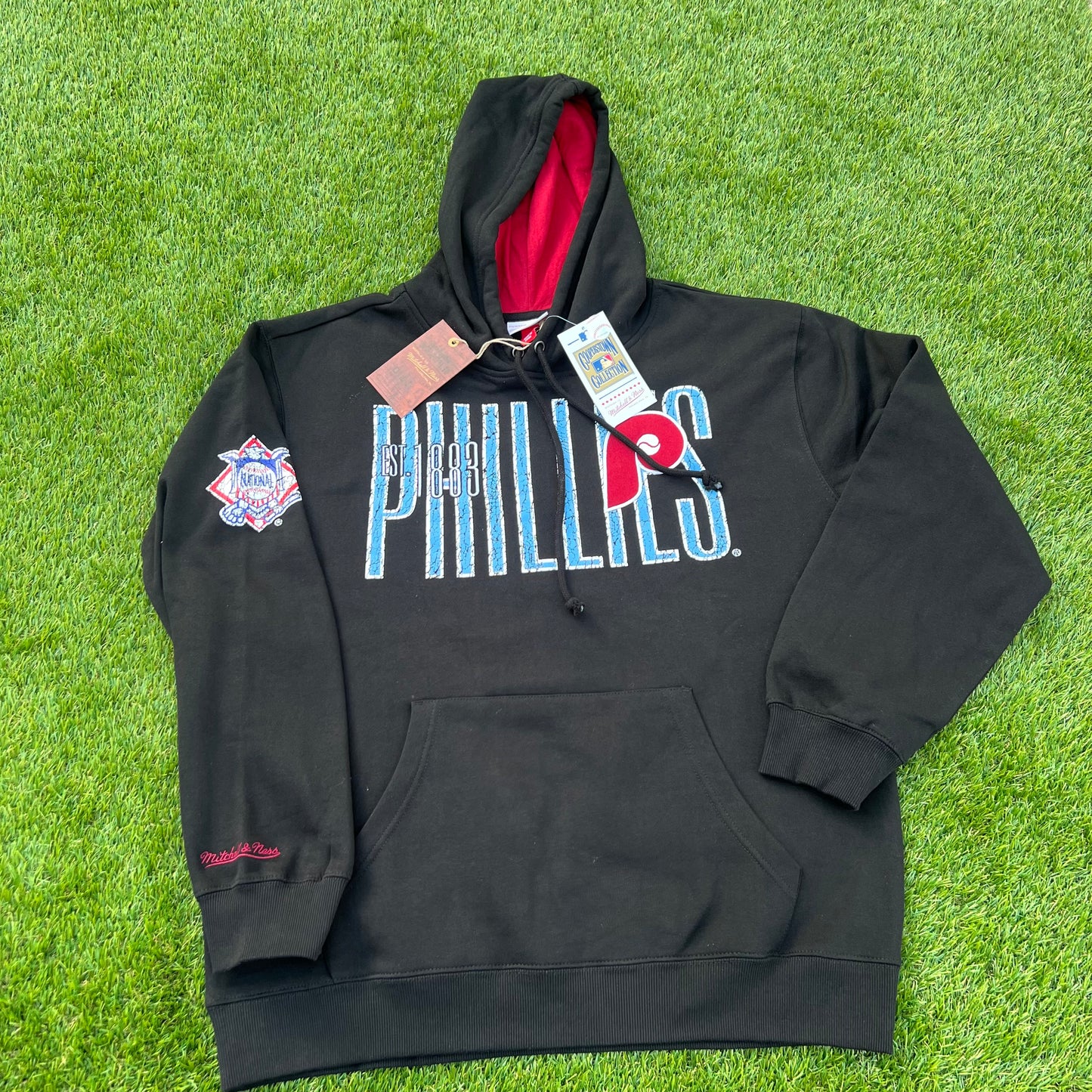 New Philadelphia Phillies Mitchell & Ness Throwback OG Fleece 2.0: Size 2XL