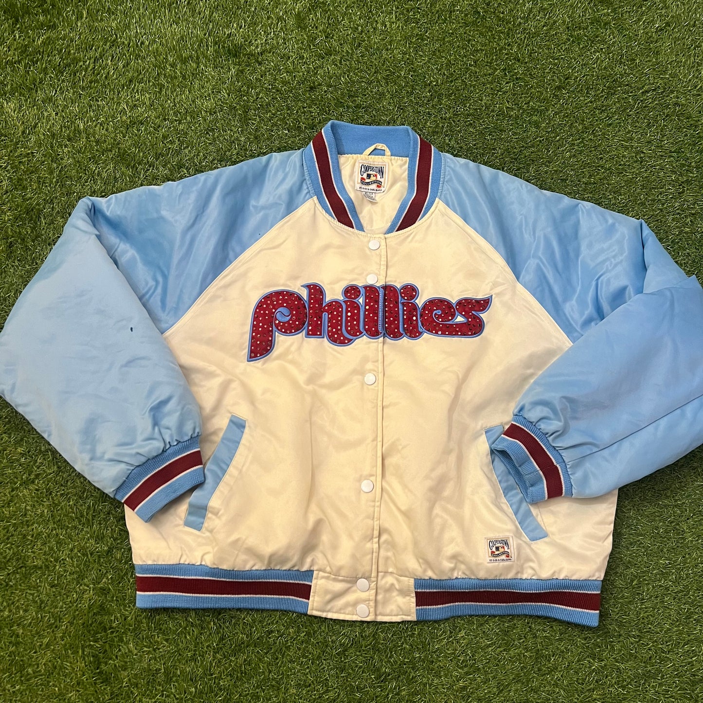 Philadelphia Phillies Women’s Jacket: Size XL