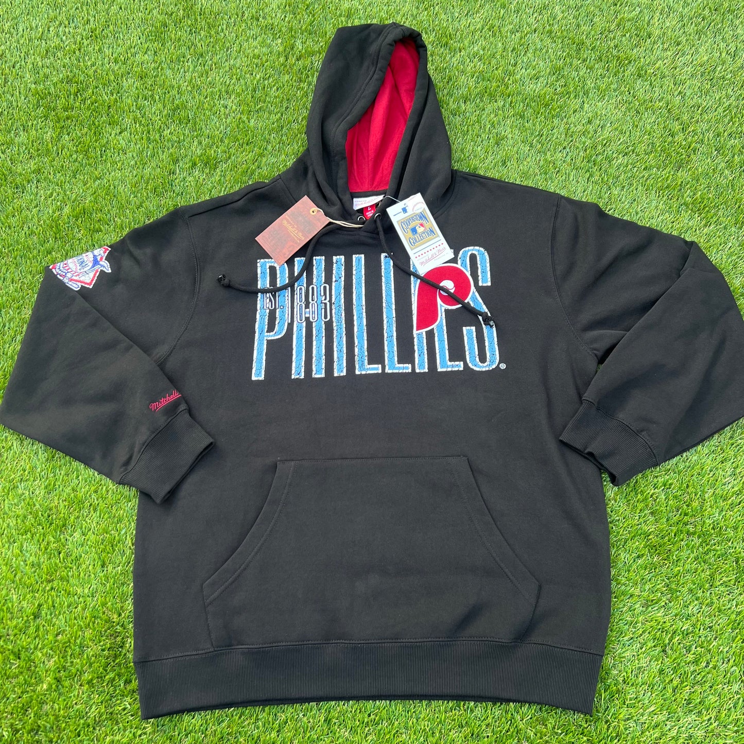 New Philadelphia Phillies Mitchell & Ness Throwback OG Fleece 2.0: Size 2XL