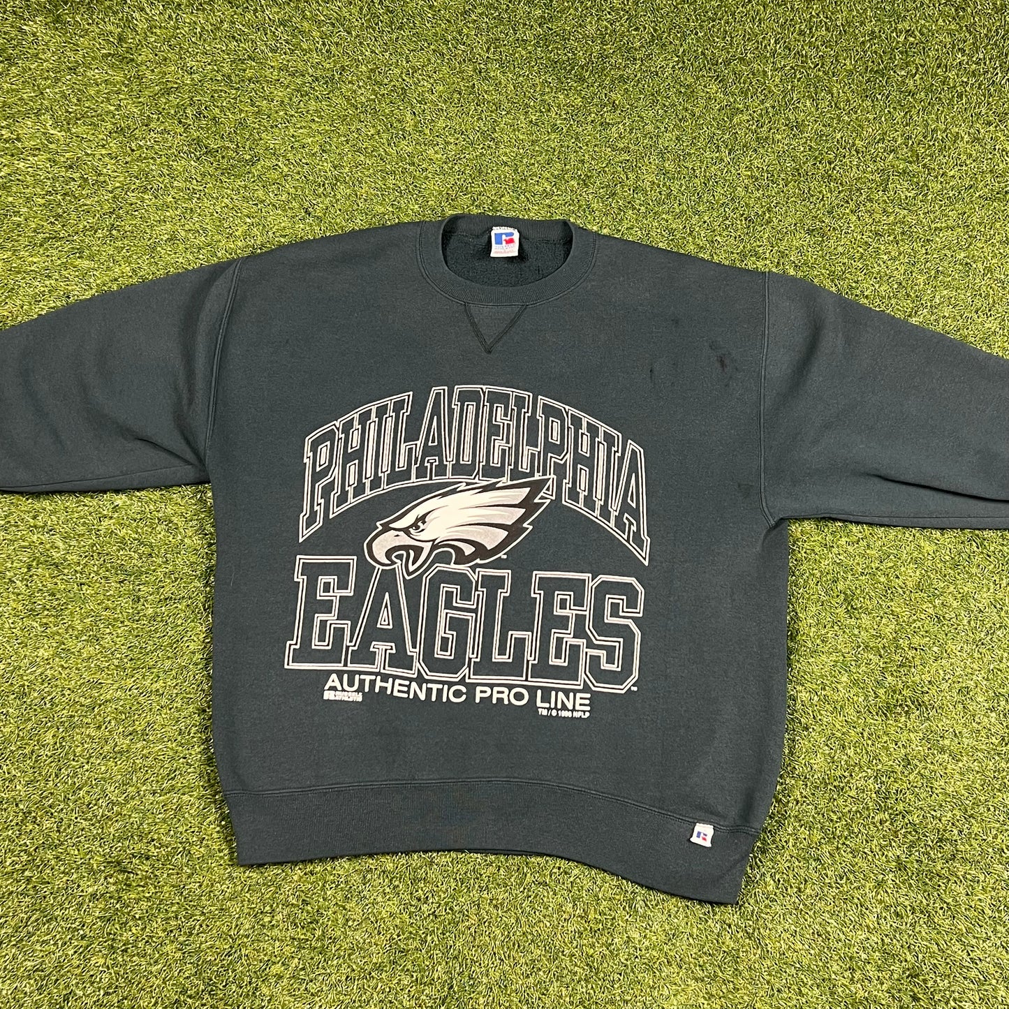 1996 Philadelphia Eagles Russell Athletic Sweatshirt: Size Large