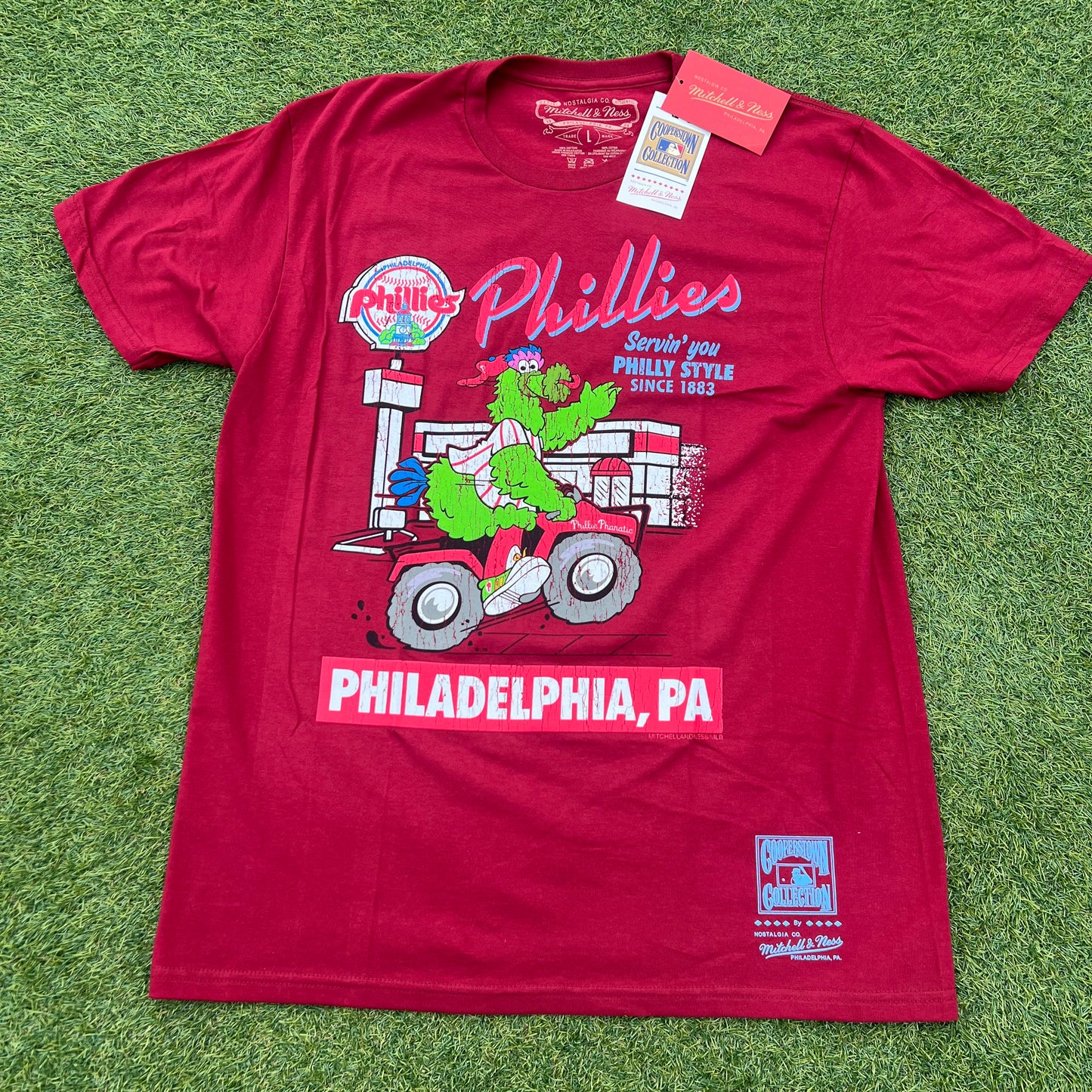 New Mitchell & Ness Philadelphia Phillies maroon T-shirt: Size Large