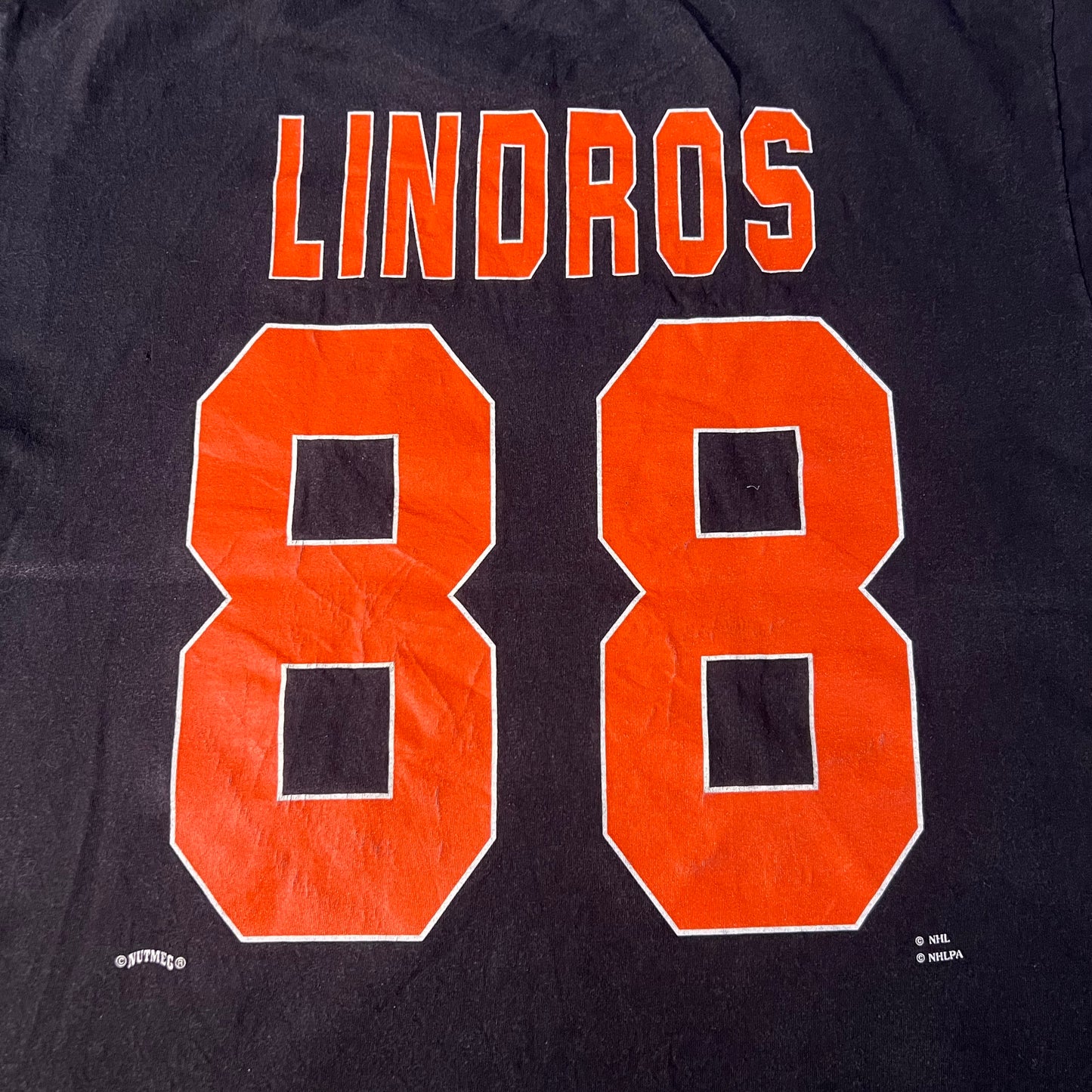 Vintage Philadelphia Flyers Nutmeg Mill “Lindros” T-shirt: Size XL