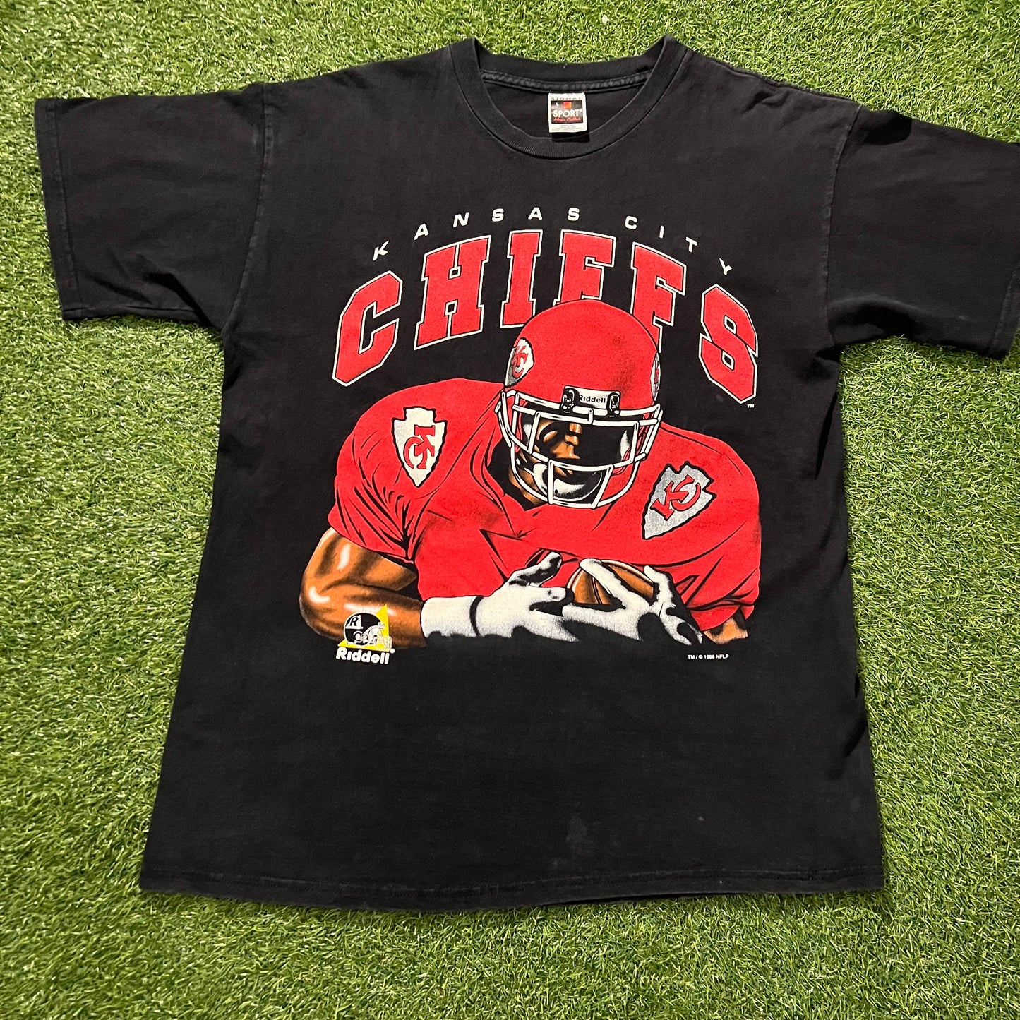 1996 Kansas City Chiefs Signal Sports Riddell Graphic T-shirt: Size Large