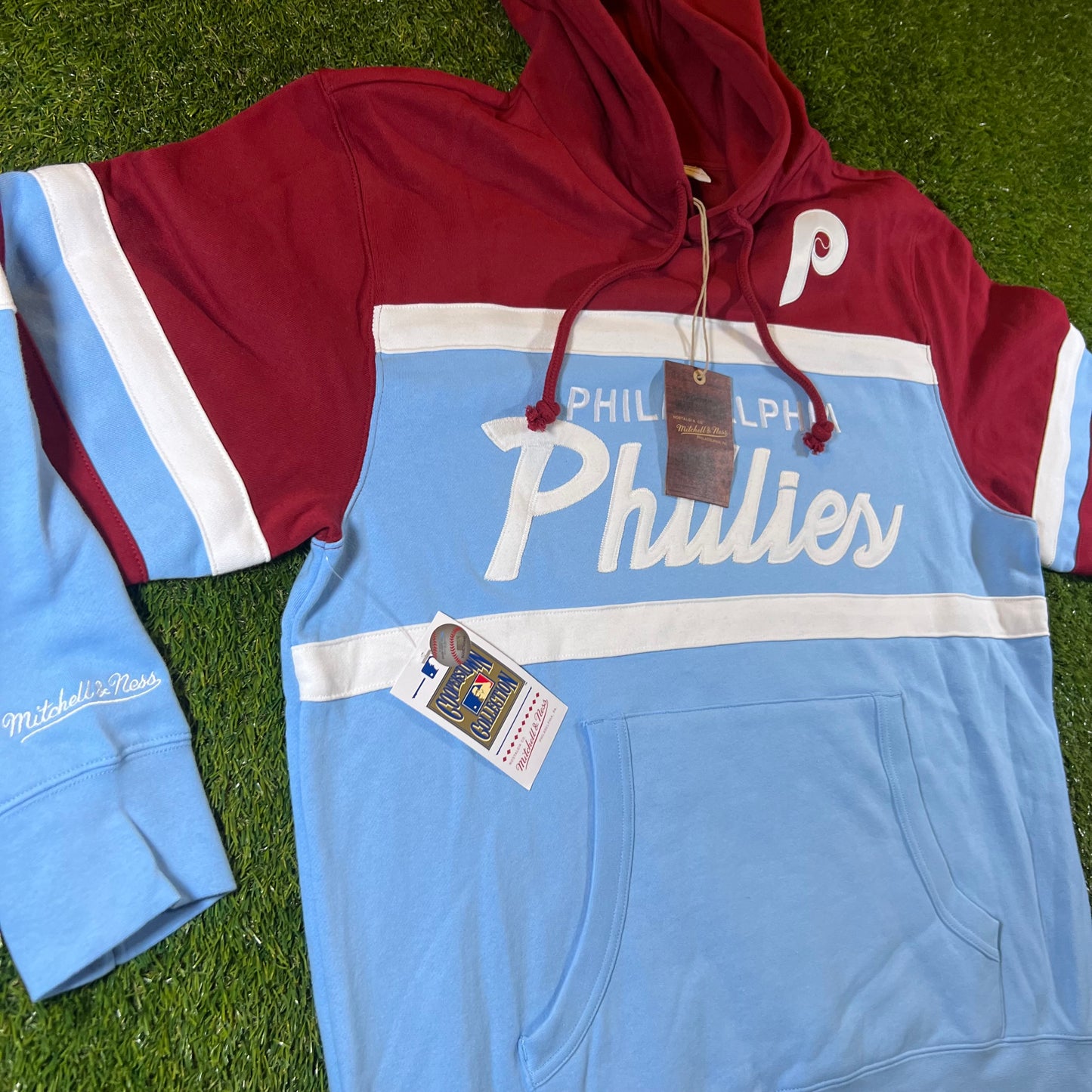 New Philadelphia Phillies Mitchell & Ness Head Coach Fashion Hood: Size XL