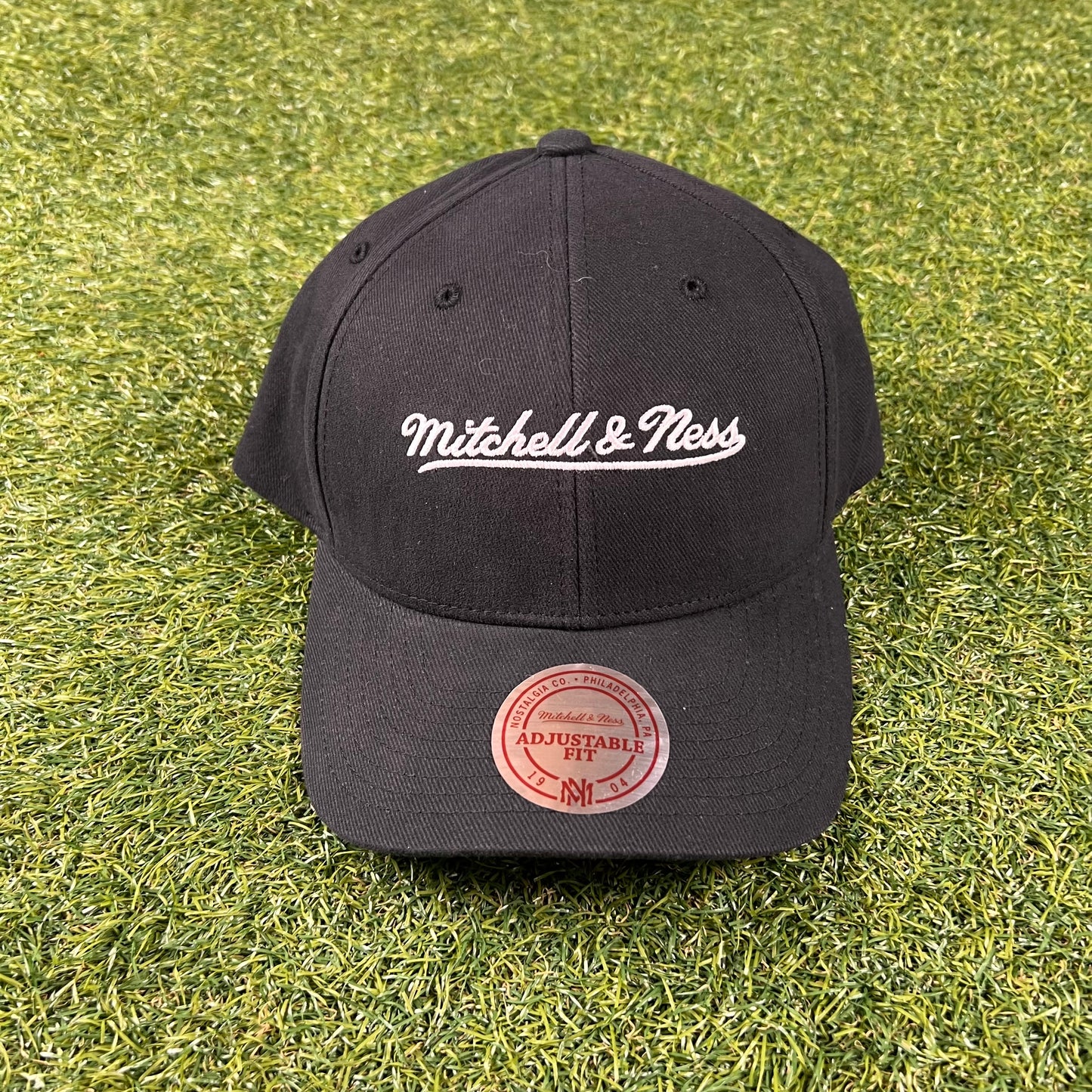 Mitchell & Ness Men's Black Hat