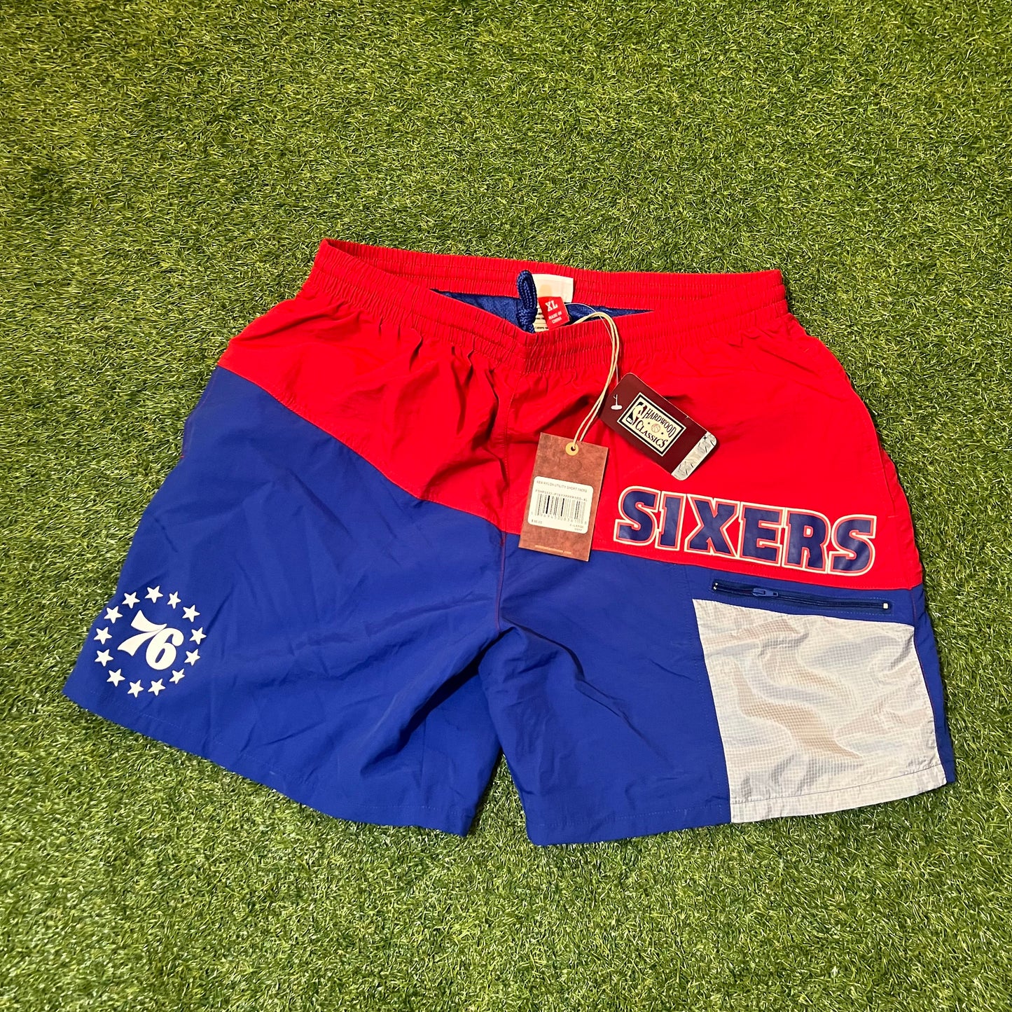 New Mitchell & Ness Sixers Shorts: Size XL