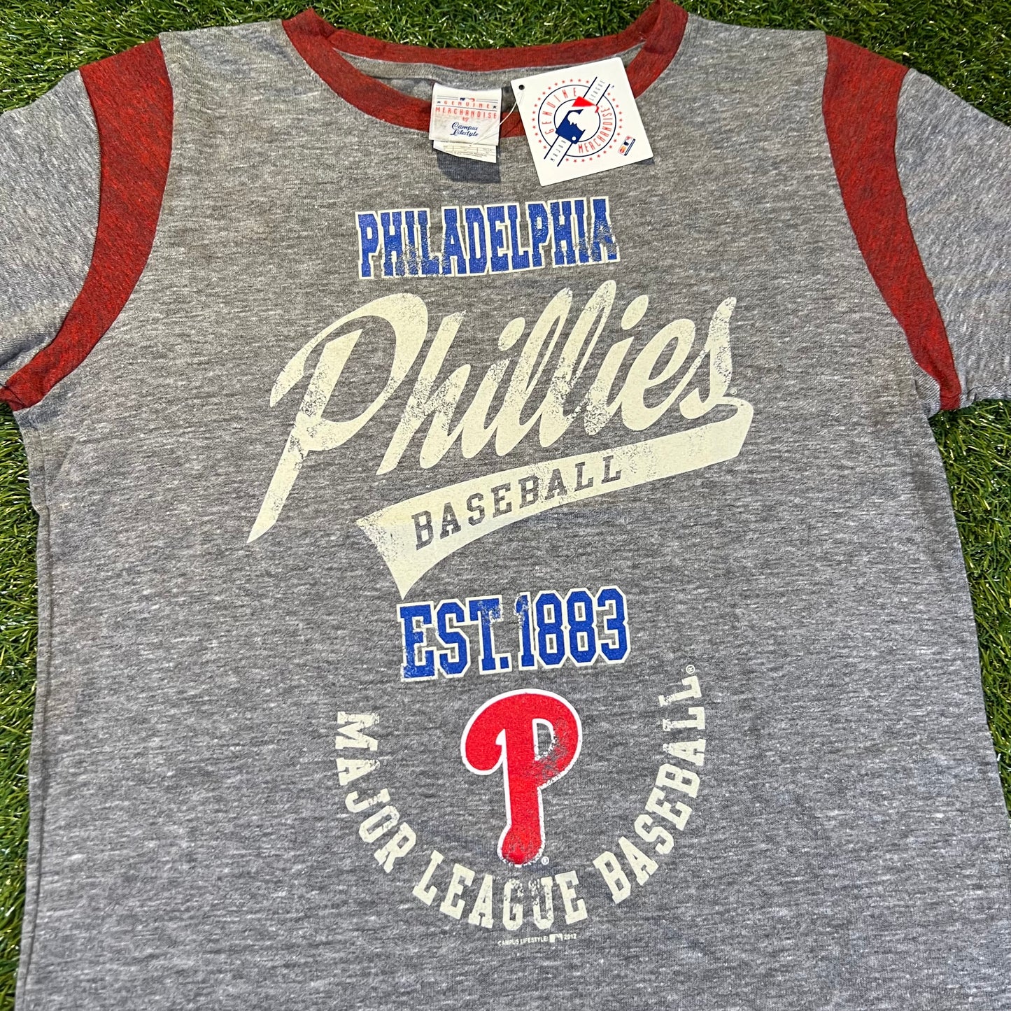 2012 Philadelphia Phillies Women’s Shirt: Size M