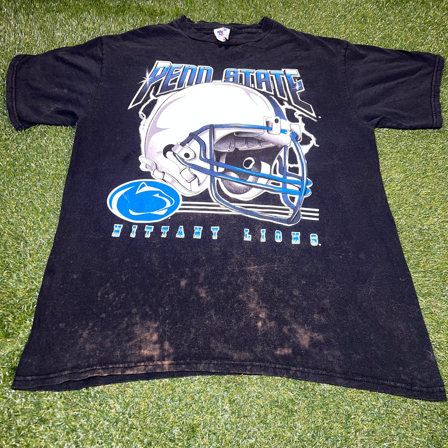 VINTAGE 1990’s  PENN STATE NITTANY LIONS Helmet T-shirt: Size L