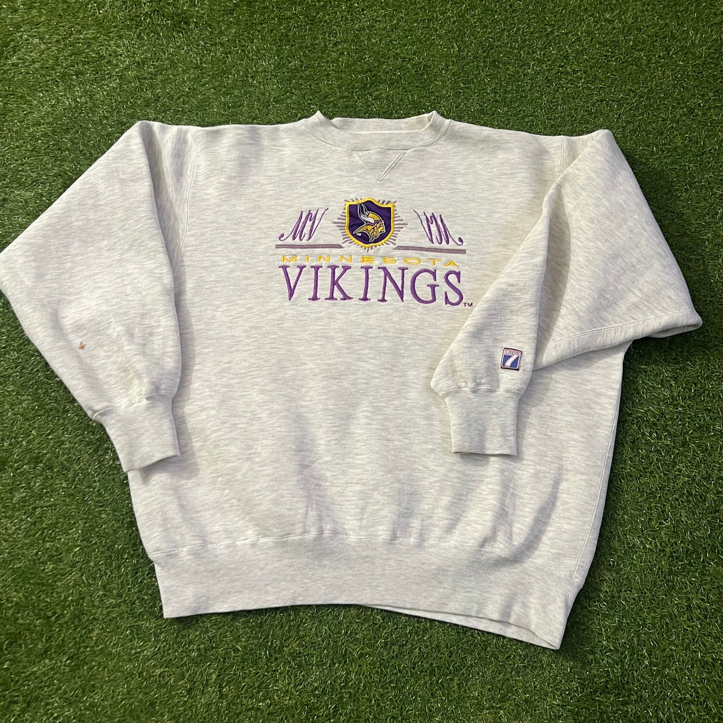 1990 Vintage Minnesota Vikings logo 7 Crewneck Sweater