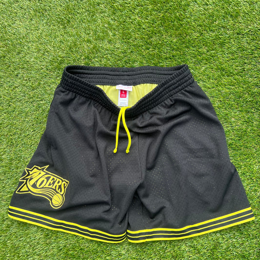 New Philadelphia 76ers Mitchell & Ness Shorts: Size L