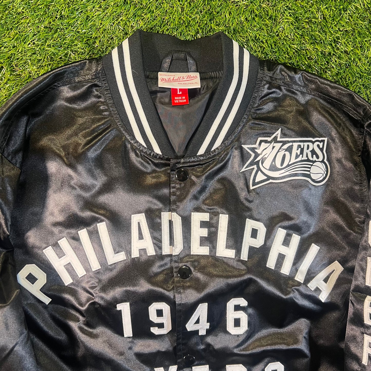 New Philadelphia 76ers Mitchell & Ness Button Black Satin Jacket: Size L