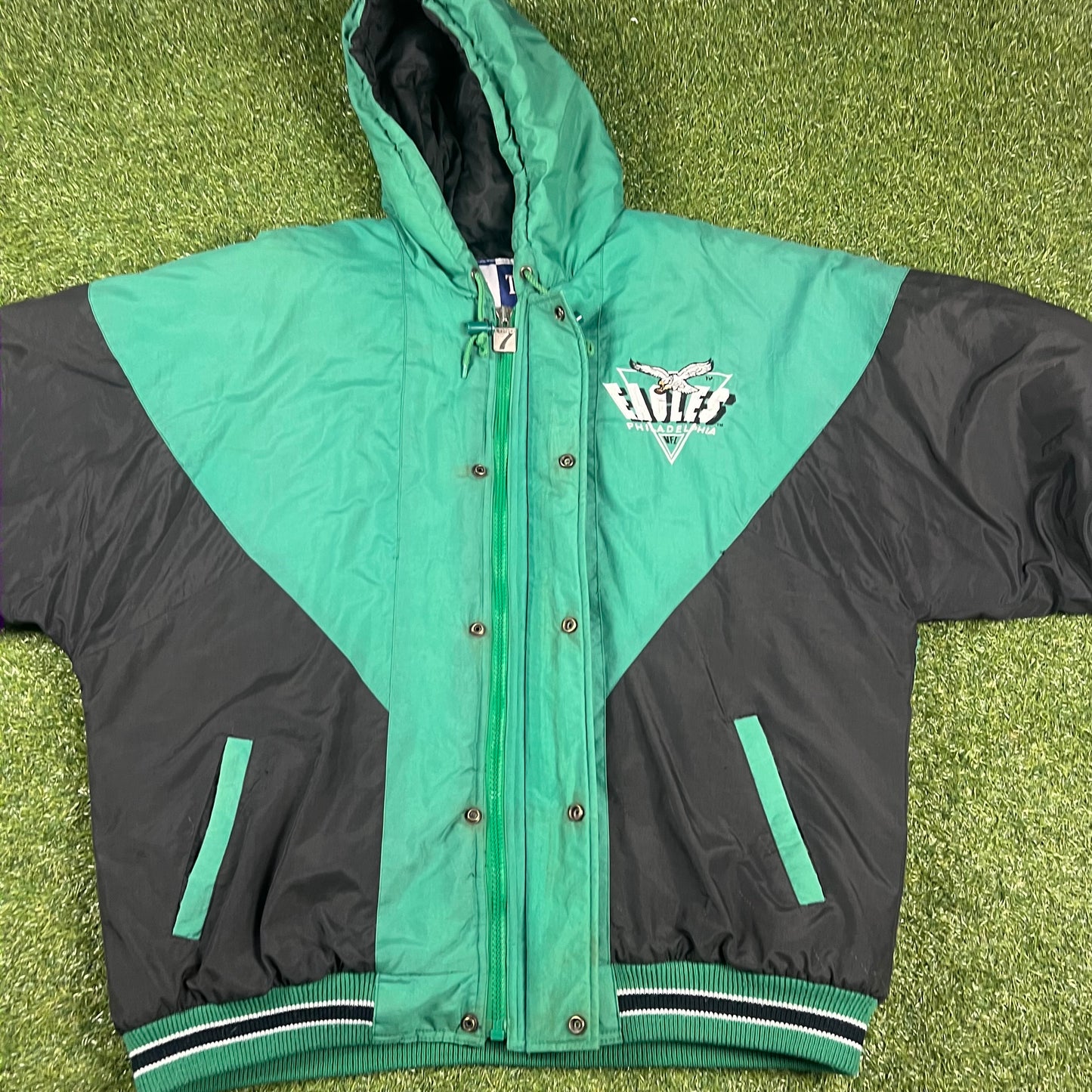 1990’s Philadelphia Eagles Logo 7 Kelly Green NFL Jacket Size XL