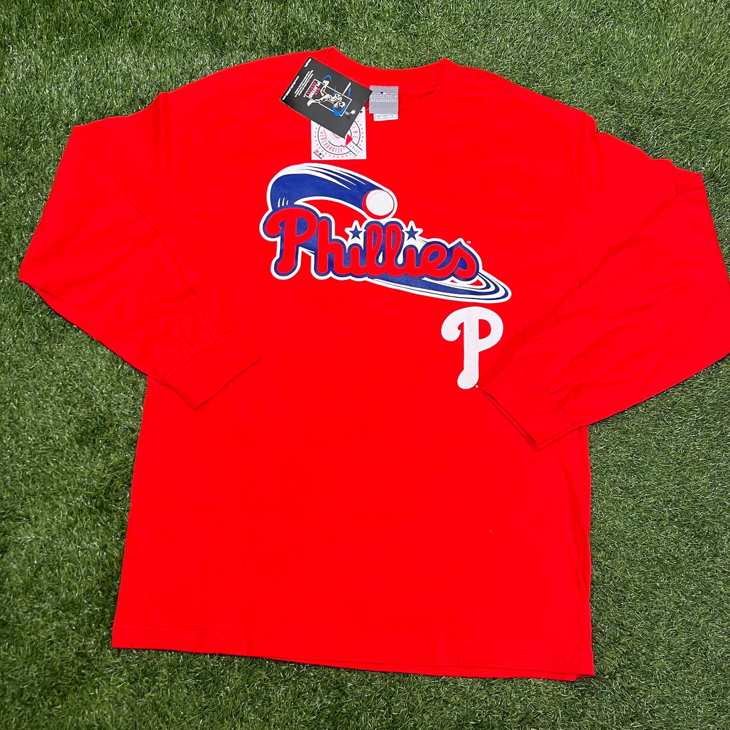 Deadstock Philadelphia Phillies Genuine Merchandise Cliff Lee Long Sleeve T-shirt: Size Large