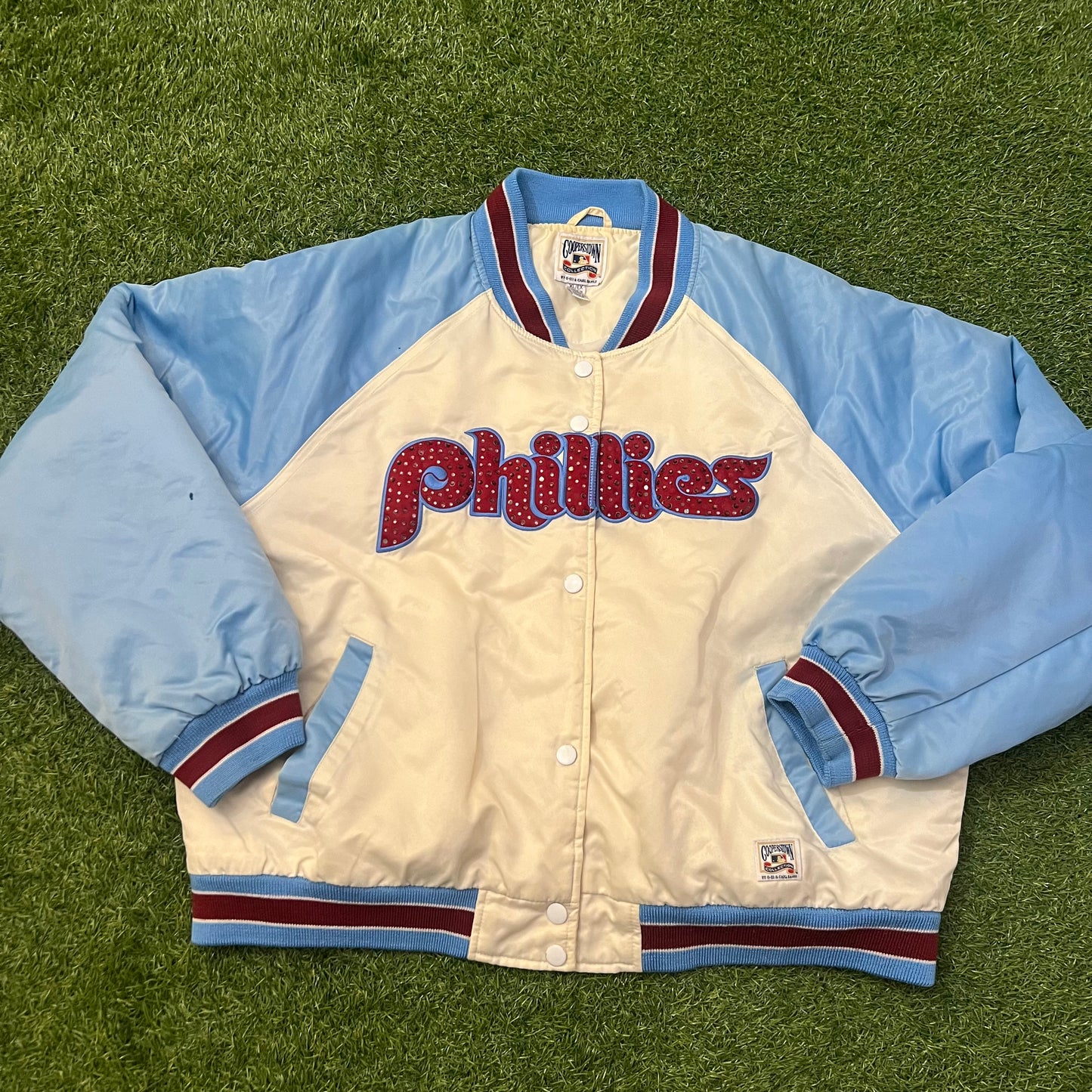 Philadelphia Phillies Women’s Jacket: Size XL