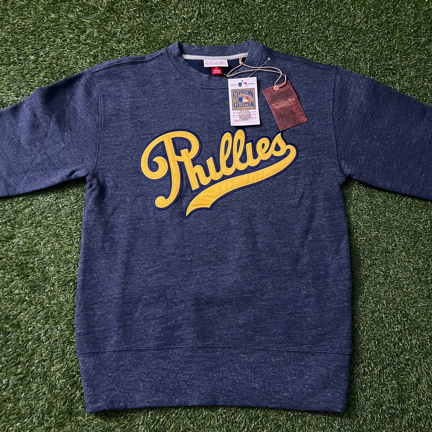 Philadelphia Phillies Mitchell & Ness Playoff Win Vintage 2.0 Pullover Sweatshirt: Size S