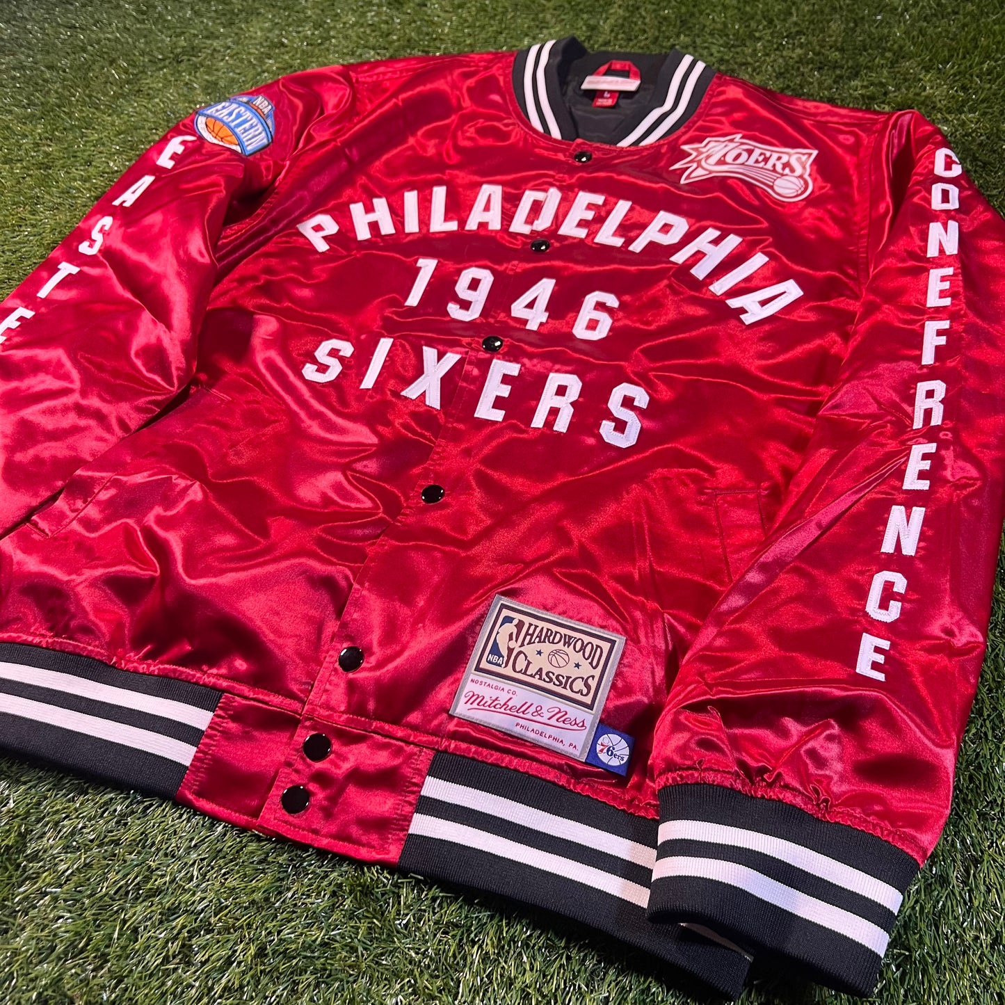 New Philadelphia 76ers Mitchell & Ness Button Red Satin Jacket: Size L