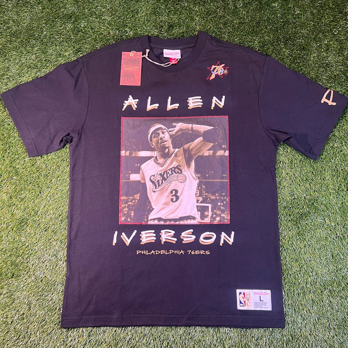 New Philadelphia Sixers Mitchell & Ness Nba Heavyweight Premium Player Allen Iverson T-shirt: Size L